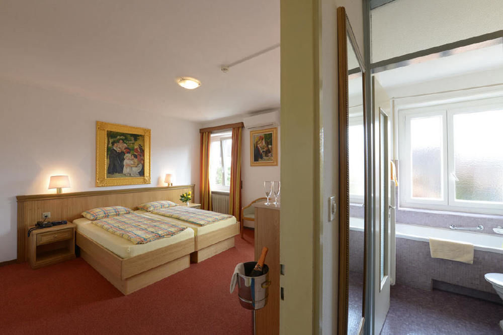 Hotel Dischma - Free Bus And Train Ticket Paradiso Kültér fotó